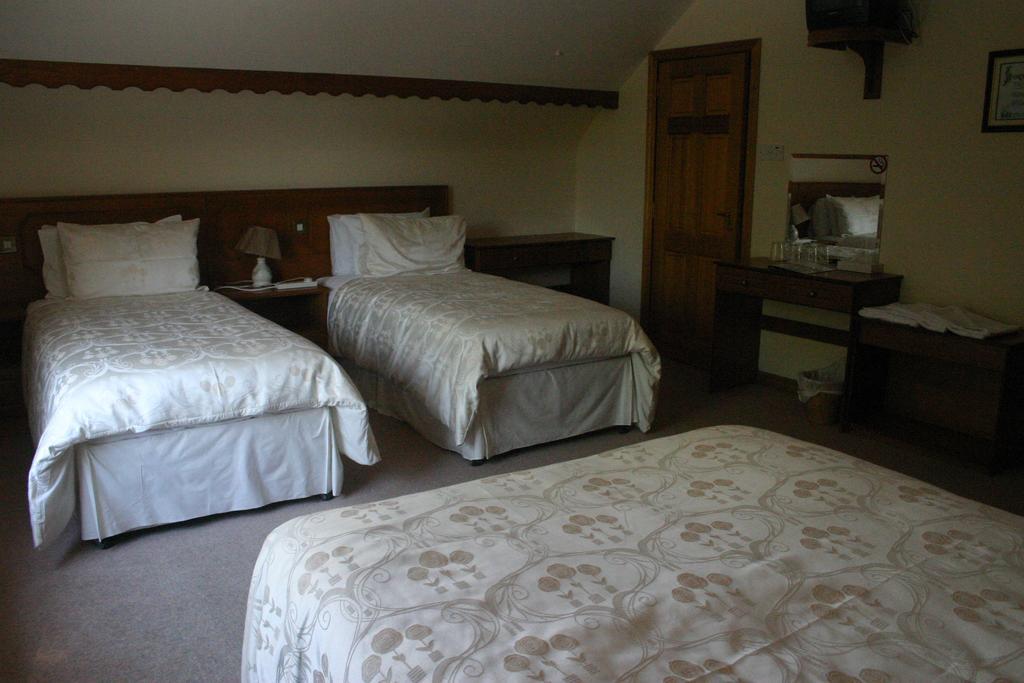 Portarra Lodge Guesthouse Moycullen 객실 사진